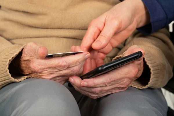 configuración del teléfono para uso de adulto mayor