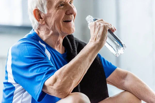 Beneficios del entrenamiento funcional en adultos mayores