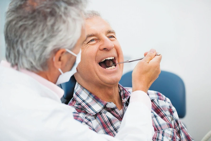 salud bucal en adultos mayores