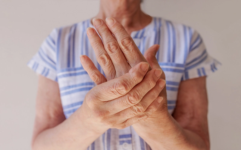 principales síntomas del Parkinson en adultos